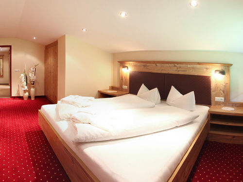 Panorama Aparthotel 4*